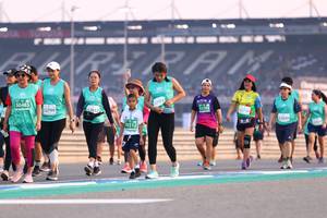 BIB: 50485, 5176, 2832, 52799, 70312
                            <button type="button" onclick="openModal(10539016)" class="btn btn-primary btn-sm float-right btn-popup" data-toggle="modal" data-target=".modal-high-quality">
                        <i class="fas fa-shopping-cart"></i> Add to Cart
                    </button>
                                            <button type="button" onclick="isThisMe(10539016, true)" class="btn btn-success btn-sm float-right btn-popup btn-isme hidden" data-toggle="tooltip" data-placement="bottom" title="นี่คือรูปของคุณใช่ไหม คลิกที่นี่เพื่อเอาเข้าอัลบั้ม">
                        <i class="fas fa-plus"></i> Add to album
                    </button>
                    <button type="button" onclick="isThisMe(10539016, false)" class="btn btn-warning btn-sm float-right btn-popup btn-isnotme hidden">
                        <i class="fas fa-ban"></i> Remove from album
                    </button>