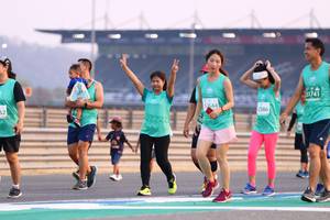 BIB: 0000, 51741, 5244, 2386
                            <button type="button" onclick="openModal(10535225)" class="btn btn-primary btn-sm float-right btn-popup" data-toggle="modal" data-target=".modal-high-quality">
                        <i class="fas fa-shopping-cart"></i> Add to Cart
                    </button>
                                            <button type="button" onclick="isThisMe(10535225, true)" class="btn btn-success btn-sm float-right btn-popup btn-isme hidden" data-toggle="tooltip" data-placement="bottom" title="นี่คือรูปของคุณใช่ไหม คลิกที่นี่เพื่อเอาเข้าอัลบั้ม">
                        <i class="fas fa-plus"></i> Add to album
                    </button>
                    <button type="button" onclick="isThisMe(10535225, false)" class="btn btn-warning btn-sm float-right btn-popup btn-isnotme hidden">
                        <i class="fas fa-ban"></i> Remove from album
                    </button>