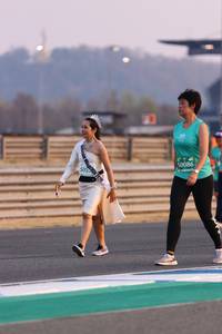 BIB: 50086, 505
                            <button type="button" onclick="openModal(10534980)" class="btn btn-primary btn-sm float-right btn-popup" data-toggle="modal" data-target=".modal-high-quality">
                        <i class="fas fa-shopping-cart"></i> Add to Cart
                    </button>
                                            <button type="button" onclick="isThisMe(10534980, true)" class="btn btn-success btn-sm float-right btn-popup btn-isme hidden" data-toggle="tooltip" data-placement="bottom" title="นี่คือรูปของคุณใช่ไหม คลิกที่นี่เพื่อเอาเข้าอัลบั้ม">
                        <i class="fas fa-plus"></i> Add to album
                    </button>
                    <button type="button" onclick="isThisMe(10534980, false)" class="btn btn-warning btn-sm float-right btn-popup btn-isnotme hidden">
                        <i class="fas fa-ban"></i> Remove from album
                    </button>