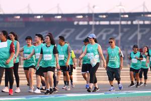 BIB: 173, 51191, 53273, 9289, 52016
                            <button type="button" onclick="openModal(10539707)" class="btn btn-primary btn-sm float-right btn-popup" data-toggle="modal" data-target=".modal-high-quality">
                        <i class="fas fa-shopping-cart"></i> Add to Cart
                    </button>
                                            <button type="button" onclick="isThisMe(10539707, true)" class="btn btn-success btn-sm float-right btn-popup btn-isme hidden" data-toggle="tooltip" data-placement="bottom" title="นี่คือรูปของคุณใช่ไหม คลิกที่นี่เพื่อเอาเข้าอัลบั้ม">
                        <i class="fas fa-plus"></i> Add to album
                    </button>
                    <button type="button" onclick="isThisMe(10539707, false)" class="btn btn-warning btn-sm float-right btn-popup btn-isnotme hidden">
                        <i class="fas fa-ban"></i> Remove from album
                    </button>