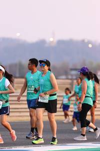 BIB: 1650, 52563
                            <button type="button" onclick="openModal(10538045)" class="btn btn-primary btn-sm float-right btn-popup" data-toggle="modal" data-target=".modal-high-quality">
                        <i class="fas fa-shopping-cart"></i> Add to Cart
                    </button>
                                            <button type="button" onclick="isThisMe(10538045, true)" class="btn btn-success btn-sm float-right btn-popup btn-isme hidden" data-toggle="tooltip" data-placement="bottom" title="นี่คือรูปของคุณใช่ไหม คลิกที่นี่เพื่อเอาเข้าอัลบั้ม">
                        <i class="fas fa-plus"></i> Add to album
                    </button>
                    <button type="button" onclick="isThisMe(10538045, false)" class="btn btn-warning btn-sm float-right btn-popup btn-isnotme hidden">
                        <i class="fas fa-ban"></i> Remove from album
                    </button>