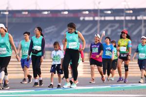 BIB: 52582, 52832, 12756, 51783, 52799, 81760, 53049, 70312
                            <button type="button" onclick="openModal(10539037)" class="btn btn-primary btn-sm float-right btn-popup" data-toggle="modal" data-target=".modal-high-quality">
                        <i class="fas fa-shopping-cart"></i> Add to Cart
                    </button>
                                            <button type="button" onclick="isThisMe(10539037, true)" class="btn btn-success btn-sm float-right btn-popup btn-isme hidden" data-toggle="tooltip" data-placement="bottom" title="นี่คือรูปของคุณใช่ไหม คลิกที่นี่เพื่อเอาเข้าอัลบั้ม">
                        <i class="fas fa-plus"></i> Add to album
                    </button>
                    <button type="button" onclick="isThisMe(10539037, false)" class="btn btn-warning btn-sm float-right btn-popup btn-isnotme hidden">
                        <i class="fas fa-ban"></i> Remove from album
                    </button>