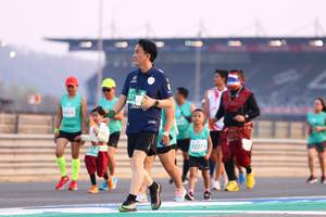 BIB: 52271
                            <button type="button" onclick="openModal(10562621)" class="btn btn-primary btn-sm float-right btn-popup" data-toggle="modal" data-target=".modal-high-quality">
                        <i class="fas fa-shopping-cart"></i> Add to Cart
                    </button>
                                            <button type="button" onclick="isThisMe(10562621, true)" class="btn btn-success btn-sm float-right btn-popup btn-isme hidden" data-toggle="tooltip" data-placement="bottom" title="นี่คือรูปของคุณใช่ไหม คลิกที่นี่เพื่อเอาเข้าอัลบั้ม">
                        <i class="fas fa-plus"></i> Add to album
                    </button>
                    <button type="button" onclick="isThisMe(10562621, false)" class="btn btn-warning btn-sm float-right btn-popup btn-isnotme hidden">
                        <i class="fas fa-ban"></i> Remove from album
                    </button>