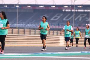 BIB: 0000, 51919, 1940, 212
                            <button type="button" onclick="openModal(10557113)" class="btn btn-primary btn-sm float-right btn-popup" data-toggle="modal" data-target=".modal-high-quality">
                        <i class="fas fa-shopping-cart"></i> Add to Cart
                    </button>
                                            <button type="button" onclick="isThisMe(10557113, true)" class="btn btn-success btn-sm float-right btn-popup btn-isme hidden" data-toggle="tooltip" data-placement="bottom" title="นี่คือรูปของคุณใช่ไหม คลิกที่นี่เพื่อเอาเข้าอัลบั้ม">
                        <i class="fas fa-plus"></i> Add to album
                    </button>
                    <button type="button" onclick="isThisMe(10557113, false)" class="btn btn-warning btn-sm float-right btn-popup btn-isnotme hidden">
                        <i class="fas fa-ban"></i> Remove from album
                    </button>