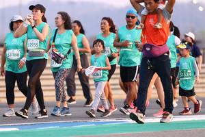 BIB: 52935, 155, 51180, 2263, 51524
                            <button type="button" onclick="openModal(10541153)" class="btn btn-primary btn-sm float-right btn-popup" data-toggle="modal" data-target=".modal-high-quality">
                        <i class="fas fa-shopping-cart"></i> Add to Cart
                    </button>
                                            <button type="button" onclick="isThisMe(10541153, true)" class="btn btn-success btn-sm float-right btn-popup btn-isme hidden" data-toggle="tooltip" data-placement="bottom" title="นี่คือรูปของคุณใช่ไหม คลิกที่นี่เพื่อเอาเข้าอัลบั้ม">
                        <i class="fas fa-plus"></i> Add to album
                    </button>
                    <button type="button" onclick="isThisMe(10541153, false)" class="btn btn-warning btn-sm float-right btn-popup btn-isnotme hidden">
                        <i class="fas fa-ban"></i> Remove from album
                    </button>