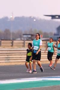 BIB: 52818
                            <button type="button" onclick="openModal(10531826)" class="btn btn-primary btn-sm float-right btn-popup" data-toggle="modal" data-target=".modal-high-quality">
                        <i class="fas fa-shopping-cart"></i> Add to Cart
                    </button>
                                            <button type="button" onclick="isThisMe(10531826, true)" class="btn btn-success btn-sm float-right btn-popup btn-isme hidden" data-toggle="tooltip" data-placement="bottom" title="นี่คือรูปของคุณใช่ไหม คลิกที่นี่เพื่อเอาเข้าอัลบั้ม">
                        <i class="fas fa-plus"></i> Add to album
                    </button>
                    <button type="button" onclick="isThisMe(10531826, false)" class="btn btn-warning btn-sm float-right btn-popup btn-isnotme hidden">
                        <i class="fas fa-ban"></i> Remove from album
                    </button>