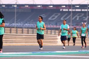 BIB: 000, 51919, 51940
                            <button type="button" onclick="openModal(10557131)" class="btn btn-primary btn-sm float-right btn-popup" data-toggle="modal" data-target=".modal-high-quality">
                        <i class="fas fa-shopping-cart"></i> Add to Cart
                    </button>
                                            <button type="button" onclick="isThisMe(10557131, true)" class="btn btn-success btn-sm float-right btn-popup btn-isme hidden" data-toggle="tooltip" data-placement="bottom" title="นี่คือรูปของคุณใช่ไหม คลิกที่นี่เพื่อเอาเข้าอัลบั้ม">
                        <i class="fas fa-plus"></i> Add to album
                    </button>
                    <button type="button" onclick="isThisMe(10557131, false)" class="btn btn-warning btn-sm float-right btn-popup btn-isnotme hidden">
                        <i class="fas fa-ban"></i> Remove from album
                    </button>