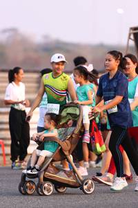 BIB: 0899
                            <button type="button" onclick="openModal(10537175)" class="btn btn-primary btn-sm float-right btn-popup" data-toggle="modal" data-target=".modal-high-quality">
                        <i class="fas fa-shopping-cart"></i> Add to Cart
                    </button>
                                            <button type="button" onclick="isThisMe(10537175, true)" class="btn btn-success btn-sm float-right btn-popup btn-isme hidden" data-toggle="tooltip" data-placement="bottom" title="นี่คือรูปของคุณใช่ไหม คลิกที่นี่เพื่อเอาเข้าอัลบั้ม">
                        <i class="fas fa-plus"></i> Add to album
                    </button>
                    <button type="button" onclick="isThisMe(10537175, false)" class="btn btn-warning btn-sm float-right btn-popup btn-isnotme hidden">
                        <i class="fas fa-ban"></i> Remove from album
                    </button>