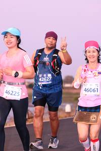 BIB: 42627, 46061, 46225
                            <button type="button" onclick="openModal(12316978)" class="btn btn-primary btn-sm float-right btn-popup" data-toggle="modal" data-target=".modal-high-quality">
                        <i class="fas fa-shopping-cart"></i> Add to Cart
                    </button>
                                            <button type="button" onclick="isThisMe(12316978, true)" class="btn btn-success btn-sm float-right btn-popup btn-isme hidden" data-toggle="tooltip" data-placement="bottom" title="นี่คือรูปของคุณใช่ไหม คลิกที่นี่เพื่อเอาเข้าอัลบั้ม">
                        <i class="fas fa-plus"></i> Add to album
                    </button>
                    <button type="button" onclick="isThisMe(12316978, false)" class="btn btn-warning btn-sm float-right btn-popup btn-isnotme hidden">
                        <i class="fas fa-ban"></i> Remove from album
                    </button>