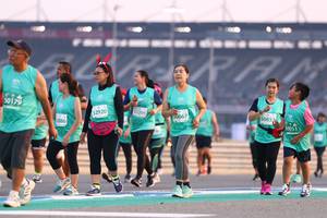 BIB: 50179, 1295, 50852, 52920, 0867, 50051, 886
                            <button type="button" onclick="openModal(10540170)" class="btn btn-primary btn-sm float-right btn-popup" data-toggle="modal" data-target=".modal-high-quality">
                        <i class="fas fa-shopping-cart"></i> Add to Cart
                    </button>
                                            <button type="button" onclick="isThisMe(10540170, true)" class="btn btn-success btn-sm float-right btn-popup btn-isme hidden" data-toggle="tooltip" data-placement="bottom" title="นี่คือรูปของคุณใช่ไหม คลิกที่นี่เพื่อเอาเข้าอัลบั้ม">
                        <i class="fas fa-plus"></i> Add to album
                    </button>
                    <button type="button" onclick="isThisMe(10540170, false)" class="btn btn-warning btn-sm float-right btn-popup btn-isnotme hidden">
                        <i class="fas fa-ban"></i> Remove from album
                    </button>