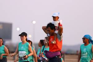 BIB: 52935, 51931
                            <button type="button" onclick="openModal(10542193)" class="btn btn-primary btn-sm float-right btn-popup" data-toggle="modal" data-target=".modal-high-quality">
                        <i class="fas fa-shopping-cart"></i> Add to Cart
                    </button>
                                            <button type="button" onclick="isThisMe(10542193, true)" class="btn btn-success btn-sm float-right btn-popup btn-isme hidden" data-toggle="tooltip" data-placement="bottom" title="นี่คือรูปของคุณใช่ไหม คลิกที่นี่เพื่อเอาเข้าอัลบั้ม">
                        <i class="fas fa-plus"></i> Add to album
                    </button>
                    <button type="button" onclick="isThisMe(10542193, false)" class="btn btn-warning btn-sm float-right btn-popup btn-isnotme hidden">
                        <i class="fas fa-ban"></i> Remove from album
                    </button>