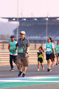 BIB: 3433, 50296
                            <button type="button" onclick="openModal(10531720)" class="btn btn-primary btn-sm float-right btn-popup" data-toggle="modal" data-target=".modal-high-quality">
                        <i class="fas fa-shopping-cart"></i> Add to Cart
                    </button>
                                            <button type="button" onclick="isThisMe(10531720, true)" class="btn btn-success btn-sm float-right btn-popup btn-isme hidden" data-toggle="tooltip" data-placement="bottom" title="นี่คือรูปของคุณใช่ไหม คลิกที่นี่เพื่อเอาเข้าอัลบั้ม">
                        <i class="fas fa-plus"></i> Add to album
                    </button>
                    <button type="button" onclick="isThisMe(10531720, false)" class="btn btn-warning btn-sm float-right btn-popup btn-isnotme hidden">
                        <i class="fas fa-ban"></i> Remove from album
                    </button>