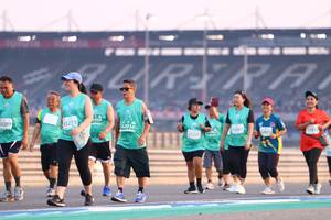 BIB: 1959, 53223, 53289, 52016, 52812, 097, 51225
                            <button type="button" onclick="openModal(10539847)" class="btn btn-primary btn-sm float-right btn-popup" data-toggle="modal" data-target=".modal-high-quality">
                        <i class="fas fa-shopping-cart"></i> Add to Cart
                    </button>
                                            <button type="button" onclick="isThisMe(10539847, true)" class="btn btn-success btn-sm float-right btn-popup btn-isme hidden" data-toggle="tooltip" data-placement="bottom" title="นี่คือรูปของคุณใช่ไหม คลิกที่นี่เพื่อเอาเข้าอัลบั้ม">
                        <i class="fas fa-plus"></i> Add to album
                    </button>
                    <button type="button" onclick="isThisMe(10539847, false)" class="btn btn-warning btn-sm float-right btn-popup btn-isnotme hidden">
                        <i class="fas fa-ban"></i> Remove from album
                    </button>