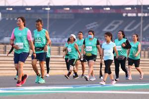 BIB: 50394, 1272, 1324, 3138, 707
                            <button type="button" onclick="openModal(10540356)" class="btn btn-primary btn-sm float-right btn-popup" data-toggle="modal" data-target=".modal-high-quality">
                        <i class="fas fa-shopping-cart"></i> Add to Cart
                    </button>
                                            <button type="button" onclick="isThisMe(10540356, true)" class="btn btn-success btn-sm float-right btn-popup btn-isme hidden" data-toggle="tooltip" data-placement="bottom" title="นี่คือรูปของคุณใช่ไหม คลิกที่นี่เพื่อเอาเข้าอัลบั้ม">
                        <i class="fas fa-plus"></i> Add to album
                    </button>
                    <button type="button" onclick="isThisMe(10540356, false)" class="btn btn-warning btn-sm float-right btn-popup btn-isnotme hidden">
                        <i class="fas fa-ban"></i> Remove from album
                    </button>