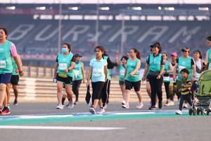 BIB: 108, 1272, 53138
                            <button type="button" onclick="openModal(10540315)" class="btn btn-primary btn-sm float-right btn-popup" data-toggle="modal" data-target=".modal-high-quality">
                        <i class="fas fa-shopping-cart"></i> Add to Cart
                    </button>
                                            <button type="button" onclick="isThisMe(10540315, true)" class="btn btn-success btn-sm float-right btn-popup btn-isme hidden" data-toggle="tooltip" data-placement="bottom" title="นี่คือรูปของคุณใช่ไหม คลิกที่นี่เพื่อเอาเข้าอัลบั้ม">
                        <i class="fas fa-plus"></i> Add to album
                    </button>
                    <button type="button" onclick="isThisMe(10540315, false)" class="btn btn-warning btn-sm float-right btn-popup btn-isnotme hidden">
                        <i class="fas fa-ban"></i> Remove from album
                    </button>