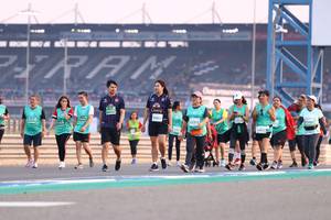 BIB: 061, 83391, 52612
                            <button type="button" onclick="openModal(10563568)" class="btn btn-primary btn-sm float-right btn-popup" data-toggle="modal" data-target=".modal-high-quality">
                        <i class="fas fa-shopping-cart"></i> Add to Cart
                    </button>
                                            <button type="button" onclick="isThisMe(10563568, true)" class="btn btn-success btn-sm float-right btn-popup btn-isme hidden" data-toggle="tooltip" data-placement="bottom" title="นี่คือรูปของคุณใช่ไหม คลิกที่นี่เพื่อเอาเข้าอัลบั้ม">
                        <i class="fas fa-plus"></i> Add to album
                    </button>
                    <button type="button" onclick="isThisMe(10563568, false)" class="btn btn-warning btn-sm float-right btn-popup btn-isnotme hidden">
                        <i class="fas fa-ban"></i> Remove from album
                    </button>