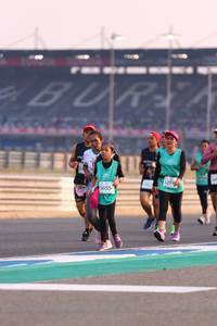 BIB: 274, 5055
                            <button type="button" onclick="openModal(10534766)" class="btn btn-primary btn-sm float-right btn-popup" data-toggle="modal" data-target=".modal-high-quality">
                        <i class="fas fa-shopping-cart"></i> Add to Cart
                    </button>
                                            <button type="button" onclick="isThisMe(10534766, true)" class="btn btn-success btn-sm float-right btn-popup btn-isme hidden" data-toggle="tooltip" data-placement="bottom" title="นี่คือรูปของคุณใช่ไหม คลิกที่นี่เพื่อเอาเข้าอัลบั้ม">
                        <i class="fas fa-plus"></i> Add to album
                    </button>
                    <button type="button" onclick="isThisMe(10534766, false)" class="btn btn-warning btn-sm float-right btn-popup btn-isnotme hidden">
                        <i class="fas fa-ban"></i> Remove from album
                    </button>