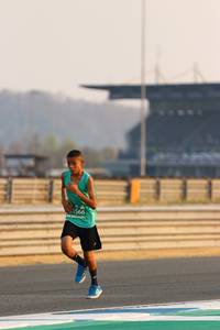 BIB: 1566
                            <button type="button" onclick="openModal(10527735)" class="btn btn-primary btn-sm float-right btn-popup" data-toggle="modal" data-target=".modal-high-quality">
                        <i class="fas fa-shopping-cart"></i> Add to Cart
                    </button>
                                            <button type="button" onclick="isThisMe(10527735, true)" class="btn btn-success btn-sm float-right btn-popup btn-isme hidden" data-toggle="tooltip" data-placement="bottom" title="นี่คือรูปของคุณใช่ไหม คลิกที่นี่เพื่อเอาเข้าอัลบั้ม">
                        <i class="fas fa-plus"></i> Add to album
                    </button>
                    <button type="button" onclick="isThisMe(10527735, false)" class="btn btn-warning btn-sm float-right btn-popup btn-isnotme hidden">
                        <i class="fas fa-ban"></i> Remove from album
                    </button>