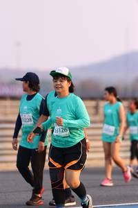 BIB: 3228, 53126
                            <button type="button" onclick="openModal(10530172)" class="btn btn-primary btn-sm float-right btn-popup" data-toggle="modal" data-target=".modal-high-quality">
                        <i class="fas fa-shopping-cart"></i> Add to Cart
                    </button>
                                            <button type="button" onclick="isThisMe(10530172, true)" class="btn btn-success btn-sm float-right btn-popup btn-isme hidden" data-toggle="tooltip" data-placement="bottom" title="นี่คือรูปของคุณใช่ไหม คลิกที่นี่เพื่อเอาเข้าอัลบั้ม">
                        <i class="fas fa-plus"></i> Add to album
                    </button>
                    <button type="button" onclick="isThisMe(10530172, false)" class="btn btn-warning btn-sm float-right btn-popup btn-isnotme hidden">
                        <i class="fas fa-ban"></i> Remove from album
                    </button>