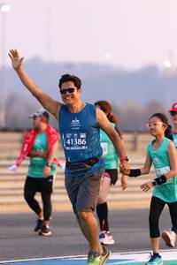 BIB: 41386
                            <button type="button" onclick="openModal(10531461)" class="btn btn-primary btn-sm float-right btn-popup" data-toggle="modal" data-target=".modal-high-quality">
                        <i class="fas fa-shopping-cart"></i> Add to Cart
                    </button>
                                            <button type="button" onclick="isThisMe(10531461, true)" class="btn btn-success btn-sm float-right btn-popup btn-isme hidden" data-toggle="tooltip" data-placement="bottom" title="นี่คือรูปของคุณใช่ไหม คลิกที่นี่เพื่อเอาเข้าอัลบั้ม">
                        <i class="fas fa-plus"></i> Add to album
                    </button>
                    <button type="button" onclick="isThisMe(10531461, false)" class="btn btn-warning btn-sm float-right btn-popup btn-isnotme hidden">
                        <i class="fas fa-ban"></i> Remove from album
                    </button>