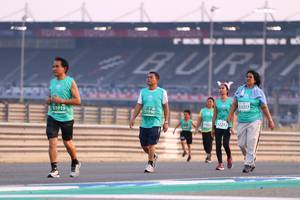 BIB: 53217, 1940, 51919, 52212
                            <button type="button" onclick="openModal(10557256)" class="btn btn-primary btn-sm float-right btn-popup" data-toggle="modal" data-target=".modal-high-quality">
                        <i class="fas fa-shopping-cart"></i> Add to Cart
                    </button>
                                            <button type="button" onclick="isThisMe(10557256, true)" class="btn btn-success btn-sm float-right btn-popup btn-isme hidden" data-toggle="tooltip" data-placement="bottom" title="นี่คือรูปของคุณใช่ไหม คลิกที่นี่เพื่อเอาเข้าอัลบั้ม">
                        <i class="fas fa-plus"></i> Add to album
                    </button>
                    <button type="button" onclick="isThisMe(10557256, false)" class="btn btn-warning btn-sm float-right btn-popup btn-isnotme hidden">
                        <i class="fas fa-ban"></i> Remove from album
                    </button>