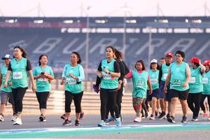 BIB: 2919, 1097, 2751, 52104, 1933
                            <button type="button" onclick="openModal(10539866)" class="btn btn-primary btn-sm float-right btn-popup" data-toggle="modal" data-target=".modal-high-quality">
                        <i class="fas fa-shopping-cart"></i> Add to Cart
                    </button>
                                            <button type="button" onclick="isThisMe(10539866, true)" class="btn btn-success btn-sm float-right btn-popup btn-isme hidden" data-toggle="tooltip" data-placement="bottom" title="นี่คือรูปของคุณใช่ไหม คลิกที่นี่เพื่อเอาเข้าอัลบั้ม">
                        <i class="fas fa-plus"></i> Add to album
                    </button>
                    <button type="button" onclick="isThisMe(10539866, false)" class="btn btn-warning btn-sm float-right btn-popup btn-isnotme hidden">
                        <i class="fas fa-ban"></i> Remove from album
                    </button>