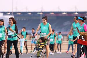 BIB: 5093, 52355
                            <button type="button" onclick="openModal(10548812)" class="btn btn-primary btn-sm float-right btn-popup" data-toggle="modal" data-target=".modal-high-quality">
                        <i class="fas fa-shopping-cart"></i> Add to Cart
                    </button>
                                            <button type="button" onclick="isThisMe(10548812, true)" class="btn btn-success btn-sm float-right btn-popup btn-isme hidden" data-toggle="tooltip" data-placement="bottom" title="นี่คือรูปของคุณใช่ไหม คลิกที่นี่เพื่อเอาเข้าอัลบั้ม">
                        <i class="fas fa-plus"></i> Add to album
                    </button>
                    <button type="button" onclick="isThisMe(10548812, false)" class="btn btn-warning btn-sm float-right btn-popup btn-isnotme hidden">
                        <i class="fas fa-ban"></i> Remove from album
                    </button>