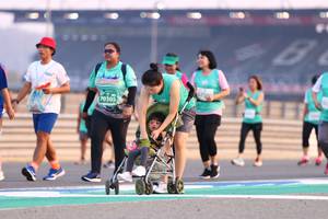 BIB: 70305
                            <button type="button" onclick="openModal(10553064)" class="btn btn-primary btn-sm float-right btn-popup" data-toggle="modal" data-target=".modal-high-quality">
                        <i class="fas fa-shopping-cart"></i> Add to Cart
                    </button>
                                            <button type="button" onclick="isThisMe(10553064, true)" class="btn btn-success btn-sm float-right btn-popup btn-isme hidden" data-toggle="tooltip" data-placement="bottom" title="นี่คือรูปของคุณใช่ไหม คลิกที่นี่เพื่อเอาเข้าอัลบั้ม">
                        <i class="fas fa-plus"></i> Add to album
                    </button>
                    <button type="button" onclick="isThisMe(10553064, false)" class="btn btn-warning btn-sm float-right btn-popup btn-isnotme hidden">
                        <i class="fas fa-ban"></i> Remove from album
                    </button>