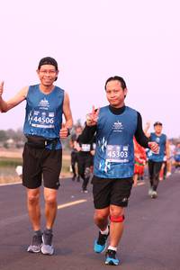 BIB: 44506, 45303
                            <button type="button" onclick="openModal(12319210)" class="btn btn-primary btn-sm float-right btn-popup" data-toggle="modal" data-target=".modal-high-quality">
                        <i class="fas fa-shopping-cart"></i> Add to Cart
                    </button>
                                            <button type="button" onclick="isThisMe(12319210, true)" class="btn btn-success btn-sm float-right btn-popup btn-isme hidden" data-toggle="tooltip" data-placement="bottom" title="นี่คือรูปของคุณใช่ไหม คลิกที่นี่เพื่อเอาเข้าอัลบั้ม">
                        <i class="fas fa-plus"></i> Add to album
                    </button>
                    <button type="button" onclick="isThisMe(12319210, false)" class="btn btn-warning btn-sm float-right btn-popup btn-isnotme hidden">
                        <i class="fas fa-ban"></i> Remove from album
                    </button>