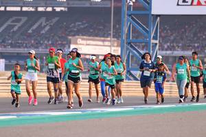 BIB: 2526, 12534, 0044, 502
                            <button type="button" onclick="openModal(10530480)" class="btn btn-primary btn-sm float-right btn-popup" data-toggle="modal" data-target=".modal-high-quality">
                        <i class="fas fa-shopping-cart"></i> Add to Cart
                    </button>
                                            <button type="button" onclick="isThisMe(10530480, true)" class="btn btn-success btn-sm float-right btn-popup btn-isme hidden" data-toggle="tooltip" data-placement="bottom" title="นี่คือรูปของคุณใช่ไหม คลิกที่นี่เพื่อเอาเข้าอัลบั้ม">
                        <i class="fas fa-plus"></i> Add to album
                    </button>
                    <button type="button" onclick="isThisMe(10530480, false)" class="btn btn-warning btn-sm float-right btn-popup btn-isnotme hidden">
                        <i class="fas fa-ban"></i> Remove from album
                    </button>