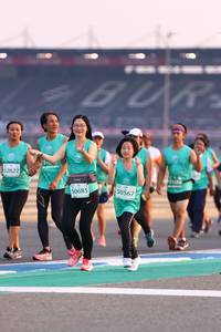 BIB: 52822, 50567, 0685
                            <button type="button" onclick="openModal(10537971)" class="btn btn-primary btn-sm float-right btn-popup" data-toggle="modal" data-target=".modal-high-quality">
                        <i class="fas fa-shopping-cart"></i> Add to Cart
                    </button>
                                            <button type="button" onclick="isThisMe(10537971, true)" class="btn btn-success btn-sm float-right btn-popup btn-isme hidden" data-toggle="tooltip" data-placement="bottom" title="นี่คือรูปของคุณใช่ไหม คลิกที่นี่เพื่อเอาเข้าอัลบั้ม">
                        <i class="fas fa-plus"></i> Add to album
                    </button>
                    <button type="button" onclick="isThisMe(10537971, false)" class="btn btn-warning btn-sm float-right btn-popup btn-isnotme hidden">
                        <i class="fas fa-ban"></i> Remove from album
                    </button>