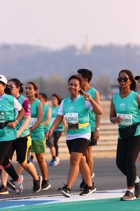 BIB: 2502, 980
                            <button type="button" onclick="openModal(10528609)" class="btn btn-primary btn-sm float-right btn-popup" data-toggle="modal" data-target=".modal-high-quality">
                        <i class="fas fa-shopping-cart"></i> Add to Cart
                    </button>
                                            <button type="button" onclick="isThisMe(10528609, true)" class="btn btn-success btn-sm float-right btn-popup btn-isme hidden" data-toggle="tooltip" data-placement="bottom" title="นี่คือรูปของคุณใช่ไหม คลิกที่นี่เพื่อเอาเข้าอัลบั้ม">
                        <i class="fas fa-plus"></i> Add to album
                    </button>
                    <button type="button" onclick="isThisMe(10528609, false)" class="btn btn-warning btn-sm float-right btn-popup btn-isnotme hidden">
                        <i class="fas fa-ban"></i> Remove from album
                    </button>