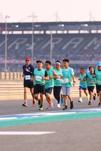 BIB: 2854, 52894, 527, 500
                            <button type="button" onclick="openModal(10528892)" class="btn btn-primary btn-sm float-right btn-popup" data-toggle="modal" data-target=".modal-high-quality">
                        <i class="fas fa-shopping-cart"></i> Add to Cart
                    </button>
                                            <button type="button" onclick="isThisMe(10528892, true)" class="btn btn-success btn-sm float-right btn-popup btn-isme hidden" data-toggle="tooltip" data-placement="bottom" title="นี่คือรูปของคุณใช่ไหม คลิกที่นี่เพื่อเอาเข้าอัลบั้ม">
                        <i class="fas fa-plus"></i> Add to album
                    </button>
                    <button type="button" onclick="isThisMe(10528892, false)" class="btn btn-warning btn-sm float-right btn-popup btn-isnotme hidden">
                        <i class="fas fa-ban"></i> Remove from album
                    </button>