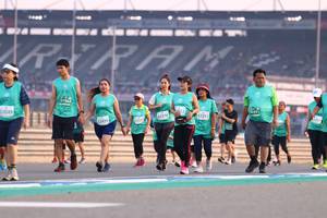 BIB: 1964, 012, 53049, 0491, 83378, 51211, 52439
                            <button type="button" onclick="openModal(10539065)" class="btn btn-primary btn-sm float-right btn-popup" data-toggle="modal" data-target=".modal-high-quality">
                        <i class="fas fa-shopping-cart"></i> Add to Cart
                    </button>
                                            <button type="button" onclick="isThisMe(10539065, true)" class="btn btn-success btn-sm float-right btn-popup btn-isme hidden" data-toggle="tooltip" data-placement="bottom" title="นี่คือรูปของคุณใช่ไหม คลิกที่นี่เพื่อเอาเข้าอัลบั้ม">
                        <i class="fas fa-plus"></i> Add to album
                    </button>
                    <button type="button" onclick="isThisMe(10539065, false)" class="btn btn-warning btn-sm float-right btn-popup btn-isnotme hidden">
                        <i class="fas fa-ban"></i> Remove from album
                    </button>