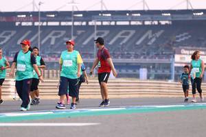 BIB: 101, 3336, 53334
                            <button type="button" onclick="openModal(10535326)" class="btn btn-primary btn-sm float-right btn-popup" data-toggle="modal" data-target=".modal-high-quality">
                        <i class="fas fa-shopping-cart"></i> Add to Cart
                    </button>
                                            <button type="button" onclick="isThisMe(10535326, true)" class="btn btn-success btn-sm float-right btn-popup btn-isme hidden" data-toggle="tooltip" data-placement="bottom" title="นี่คือรูปของคุณใช่ไหม คลิกที่นี่เพื่อเอาเข้าอัลบั้ม">
                        <i class="fas fa-plus"></i> Add to album
                    </button>
                    <button type="button" onclick="isThisMe(10535326, false)" class="btn btn-warning btn-sm float-right btn-popup btn-isnotme hidden">
                        <i class="fas fa-ban"></i> Remove from album
                    </button>