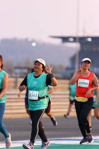 BIB: 50909, 3165
                            <button type="button" onclick="openModal(10528654)" class="btn btn-primary btn-sm float-right btn-popup" data-toggle="modal" data-target=".modal-high-quality">
                        <i class="fas fa-shopping-cart"></i> Add to Cart
                    </button>
                                            <button type="button" onclick="isThisMe(10528654, true)" class="btn btn-success btn-sm float-right btn-popup btn-isme hidden" data-toggle="tooltip" data-placement="bottom" title="นี่คือรูปของคุณใช่ไหม คลิกที่นี่เพื่อเอาเข้าอัลบั้ม">
                        <i class="fas fa-plus"></i> Add to album
                    </button>
                    <button type="button" onclick="isThisMe(10528654, false)" class="btn btn-warning btn-sm float-right btn-popup btn-isnotme hidden">
                        <i class="fas fa-ban"></i> Remove from album
                    </button>