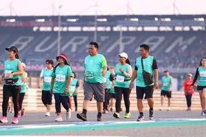 BIB: 0491, 3207, 1211
                            <button type="button" onclick="openModal(10539288)" class="btn btn-primary btn-sm float-right btn-popup" data-toggle="modal" data-target=".modal-high-quality">
                        <i class="fas fa-shopping-cart"></i> Add to Cart
                    </button>
                                            <button type="button" onclick="isThisMe(10539288, true)" class="btn btn-success btn-sm float-right btn-popup btn-isme hidden" data-toggle="tooltip" data-placement="bottom" title="นี่คือรูปของคุณใช่ไหม คลิกที่นี่เพื่อเอาเข้าอัลบั้ม">
                        <i class="fas fa-plus"></i> Add to album
                    </button>
                    <button type="button" onclick="isThisMe(10539288, false)" class="btn btn-warning btn-sm float-right btn-popup btn-isnotme hidden">
                        <i class="fas fa-ban"></i> Remove from album
                    </button>