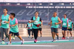 BIB: 50852, 1108, 50215
                            <button type="button" onclick="openModal(10535010)" class="btn btn-primary btn-sm float-right btn-popup" data-toggle="modal" data-target=".modal-high-quality">
                        <i class="fas fa-shopping-cart"></i> Add to Cart
                    </button>
                                            <button type="button" onclick="isThisMe(10535010, true)" class="btn btn-success btn-sm float-right btn-popup btn-isme hidden" data-toggle="tooltip" data-placement="bottom" title="นี่คือรูปของคุณใช่ไหม คลิกที่นี่เพื่อเอาเข้าอัลบั้ม">
                        <i class="fas fa-plus"></i> Add to album
                    </button>
                    <button type="button" onclick="isThisMe(10535010, false)" class="btn btn-warning btn-sm float-right btn-popup btn-isnotme hidden">
                        <i class="fas fa-ban"></i> Remove from album
                    </button>