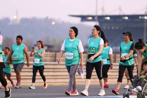 BIB: 1594, 51107
                            <button type="button" onclick="openModal(10553578)" class="btn btn-primary btn-sm float-right btn-popup" data-toggle="modal" data-target=".modal-high-quality">
                        <i class="fas fa-shopping-cart"></i> Add to Cart
                    </button>
                                            <button type="button" onclick="isThisMe(10553578, true)" class="btn btn-success btn-sm float-right btn-popup btn-isme hidden" data-toggle="tooltip" data-placement="bottom" title="นี่คือรูปของคุณใช่ไหม คลิกที่นี่เพื่อเอาเข้าอัลบั้ม">
                        <i class="fas fa-plus"></i> Add to album
                    </button>
                    <button type="button" onclick="isThisMe(10553578, false)" class="btn btn-warning btn-sm float-right btn-popup btn-isnotme hidden">
                        <i class="fas fa-ban"></i> Remove from album
                    </button>