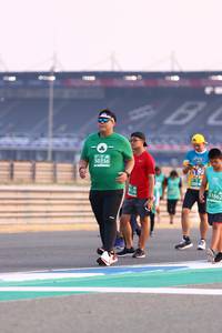 BIB: 50356, 5004, 51862
                            <button type="button" onclick="openModal(10538762)" class="btn btn-primary btn-sm float-right btn-popup" data-toggle="modal" data-target=".modal-high-quality">
                        <i class="fas fa-shopping-cart"></i> Add to Cart
                    </button>
                                            <button type="button" onclick="isThisMe(10538762, true)" class="btn btn-success btn-sm float-right btn-popup btn-isme hidden" data-toggle="tooltip" data-placement="bottom" title="นี่คือรูปของคุณใช่ไหม คลิกที่นี่เพื่อเอาเข้าอัลบั้ม">
                        <i class="fas fa-plus"></i> Add to album
                    </button>
                    <button type="button" onclick="isThisMe(10538762, false)" class="btn btn-warning btn-sm float-right btn-popup btn-isnotme hidden">
                        <i class="fas fa-ban"></i> Remove from album
                    </button>