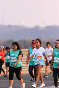 BIB: 2528, 0761, 52492
                            <button type="button" onclick="openModal(10530265)" class="btn btn-primary btn-sm float-right btn-popup" data-toggle="modal" data-target=".modal-high-quality">
                        <i class="fas fa-shopping-cart"></i> Add to Cart
                    </button>
                                            <button type="button" onclick="isThisMe(10530265, true)" class="btn btn-success btn-sm float-right btn-popup btn-isme hidden" data-toggle="tooltip" data-placement="bottom" title="นี่คือรูปของคุณใช่ไหม คลิกที่นี่เพื่อเอาเข้าอัลบั้ม">
                        <i class="fas fa-plus"></i> Add to album
                    </button>
                    <button type="button" onclick="isThisMe(10530265, false)" class="btn btn-warning btn-sm float-right btn-popup btn-isnotme hidden">
                        <i class="fas fa-ban"></i> Remove from album
                    </button>