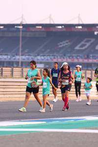 BIB: 92747, 250
                            <button type="button" onclick="openModal(10534565)" class="btn btn-primary btn-sm float-right btn-popup" data-toggle="modal" data-target=".modal-high-quality">
                        <i class="fas fa-shopping-cart"></i> Add to Cart
                    </button>
                                            <button type="button" onclick="isThisMe(10534565, true)" class="btn btn-success btn-sm float-right btn-popup btn-isme hidden" data-toggle="tooltip" data-placement="bottom" title="นี่คือรูปของคุณใช่ไหม คลิกที่นี่เพื่อเอาเข้าอัลบั้ม">
                        <i class="fas fa-plus"></i> Add to album
                    </button>
                    <button type="button" onclick="isThisMe(10534565, false)" class="btn btn-warning btn-sm float-right btn-popup btn-isnotme hidden">
                        <i class="fas fa-ban"></i> Remove from album
                    </button>