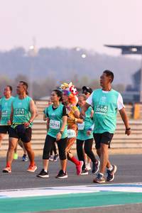 BIB: 50480, 51743, 50714, 3122, 2831
                            <button type="button" onclick="openModal(10530898)" class="btn btn-primary btn-sm float-right btn-popup" data-toggle="modal" data-target=".modal-high-quality">
                        <i class="fas fa-shopping-cart"></i> Add to Cart
                    </button>
                                            <button type="button" onclick="isThisMe(10530898, true)" class="btn btn-success btn-sm float-right btn-popup btn-isme hidden" data-toggle="tooltip" data-placement="bottom" title="นี่คือรูปของคุณใช่ไหม คลิกที่นี่เพื่อเอาเข้าอัลบั้ม">
                        <i class="fas fa-plus"></i> Add to album
                    </button>
                    <button type="button" onclick="isThisMe(10530898, false)" class="btn btn-warning btn-sm float-right btn-popup btn-isnotme hidden">
                        <i class="fas fa-ban"></i> Remove from album
                    </button>