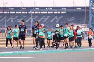 BIB: 040, 83393, 2512
                            <button type="button" onclick="openModal(10563956)" class="btn btn-primary btn-sm float-right btn-popup" data-toggle="modal" data-target=".modal-high-quality">
                        <i class="fas fa-shopping-cart"></i> Add to Cart
                    </button>
                                            <button type="button" onclick="isThisMe(10563956, true)" class="btn btn-success btn-sm float-right btn-popup btn-isme hidden" data-toggle="tooltip" data-placement="bottom" title="นี่คือรูปของคุณใช่ไหม คลิกที่นี่เพื่อเอาเข้าอัลบั้ม">
                        <i class="fas fa-plus"></i> Add to album
                    </button>
                    <button type="button" onclick="isThisMe(10563956, false)" class="btn btn-warning btn-sm float-right btn-popup btn-isnotme hidden">
                        <i class="fas fa-ban"></i> Remove from album
                    </button>