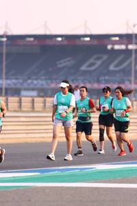 BIB: 53101, 527
                            <button type="button" onclick="openModal(10530956)" class="btn btn-primary btn-sm float-right btn-popup" data-toggle="modal" data-target=".modal-high-quality">
                        <i class="fas fa-shopping-cart"></i> Add to Cart
                    </button>
                                            <button type="button" onclick="isThisMe(10530956, true)" class="btn btn-success btn-sm float-right btn-popup btn-isme hidden" data-toggle="tooltip" data-placement="bottom" title="นี่คือรูปของคุณใช่ไหม คลิกที่นี่เพื่อเอาเข้าอัลบั้ม">
                        <i class="fas fa-plus"></i> Add to album
                    </button>
                    <button type="button" onclick="isThisMe(10530956, false)" class="btn btn-warning btn-sm float-right btn-popup btn-isnotme hidden">
                        <i class="fas fa-ban"></i> Remove from album
                    </button>