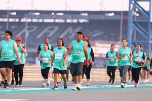 BIB: 50179, 52104, 53286, 5067
                            <button type="button" onclick="openModal(10539978)" class="btn btn-primary btn-sm float-right btn-popup" data-toggle="modal" data-target=".modal-high-quality">
                        <i class="fas fa-shopping-cart"></i> Add to Cart
                    </button>
                                            <button type="button" onclick="isThisMe(10539978, true)" class="btn btn-success btn-sm float-right btn-popup btn-isme hidden" data-toggle="tooltip" data-placement="bottom" title="นี่คือรูปของคุณใช่ไหม คลิกที่นี่เพื่อเอาเข้าอัลบั้ม">
                        <i class="fas fa-plus"></i> Add to album
                    </button>
                    <button type="button" onclick="isThisMe(10539978, false)" class="btn btn-warning btn-sm float-right btn-popup btn-isnotme hidden">
                        <i class="fas fa-ban"></i> Remove from album
                    </button>