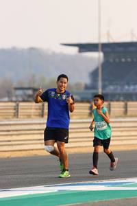 BIB: 50506
                            <button type="button" onclick="openModal(10527219)" class="btn btn-primary btn-sm float-right btn-popup" data-toggle="modal" data-target=".modal-high-quality">
                        <i class="fas fa-shopping-cart"></i> Add to Cart
                    </button>
                                            <button type="button" onclick="isThisMe(10527219, true)" class="btn btn-success btn-sm float-right btn-popup btn-isme hidden" data-toggle="tooltip" data-placement="bottom" title="นี่คือรูปของคุณใช่ไหม คลิกที่นี่เพื่อเอาเข้าอัลบั้ม">
                        <i class="fas fa-plus"></i> Add to album
                    </button>
                    <button type="button" onclick="isThisMe(10527219, false)" class="btn btn-warning btn-sm float-right btn-popup btn-isnotme hidden">
                        <i class="fas fa-ban"></i> Remove from album
                    </button>