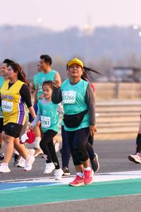 BIB: 3266, 50880, 781
                            <button type="button" onclick="openModal(10531361)" class="btn btn-primary btn-sm float-right btn-popup" data-toggle="modal" data-target=".modal-high-quality">
                        <i class="fas fa-shopping-cart"></i> Add to Cart
                    </button>
                                            <button type="button" onclick="isThisMe(10531361, true)" class="btn btn-success btn-sm float-right btn-popup btn-isme hidden" data-toggle="tooltip" data-placement="bottom" title="นี่คือรูปของคุณใช่ไหม คลิกที่นี่เพื่อเอาเข้าอัลบั้ม">
                        <i class="fas fa-plus"></i> Add to album
                    </button>
                    <button type="button" onclick="isThisMe(10531361, false)" class="btn btn-warning btn-sm float-right btn-popup btn-isnotme hidden">
                        <i class="fas fa-ban"></i> Remove from album
                    </button>