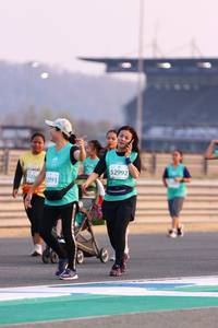 BIB: 52992, 522, 993
                            <button type="button" onclick="openModal(10537037)" class="btn btn-primary btn-sm float-right btn-popup" data-toggle="modal" data-target=".modal-high-quality">
                        <i class="fas fa-shopping-cart"></i> Add to Cart
                    </button>
                                            <button type="button" onclick="isThisMe(10537037, true)" class="btn btn-success btn-sm float-right btn-popup btn-isme hidden" data-toggle="tooltip" data-placement="bottom" title="นี่คือรูปของคุณใช่ไหม คลิกที่นี่เพื่อเอาเข้าอัลบั้ม">
                        <i class="fas fa-plus"></i> Add to album
                    </button>
                    <button type="button" onclick="isThisMe(10537037, false)" class="btn btn-warning btn-sm float-right btn-popup btn-isnotme hidden">
                        <i class="fas fa-ban"></i> Remove from album
                    </button>