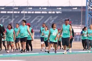 BIB: 50179, 53286, 52104, 51935, 2886
                            <button type="button" onclick="openModal(10539972)" class="btn btn-primary btn-sm float-right btn-popup" data-toggle="modal" data-target=".modal-high-quality">
                        <i class="fas fa-shopping-cart"></i> Add to Cart
                    </button>
                                            <button type="button" onclick="isThisMe(10539972, true)" class="btn btn-success btn-sm float-right btn-popup btn-isme hidden" data-toggle="tooltip" data-placement="bottom" title="นี่คือรูปของคุณใช่ไหม คลิกที่นี่เพื่อเอาเข้าอัลบั้ม">
                        <i class="fas fa-plus"></i> Add to album
                    </button>
                    <button type="button" onclick="isThisMe(10539972, false)" class="btn btn-warning btn-sm float-right btn-popup btn-isnotme hidden">
                        <i class="fas fa-ban"></i> Remove from album
                    </button>